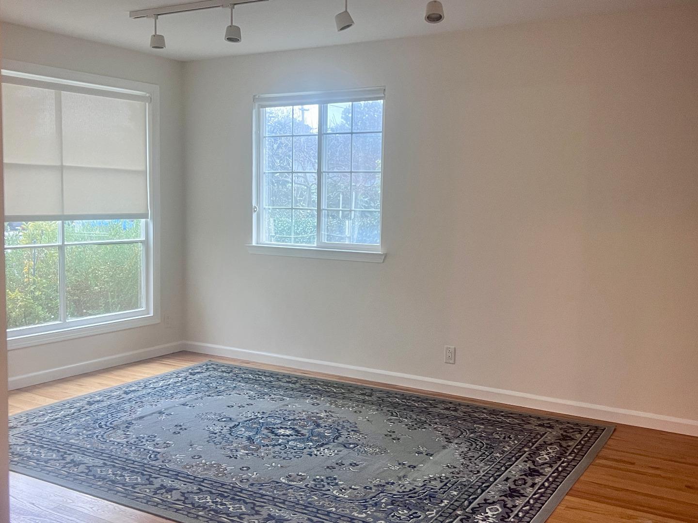 Detail Gallery Image 16 of 24 For 1874 Villa St, Mountain View,  CA 94041 - 7 Beds | 2/5 Baths