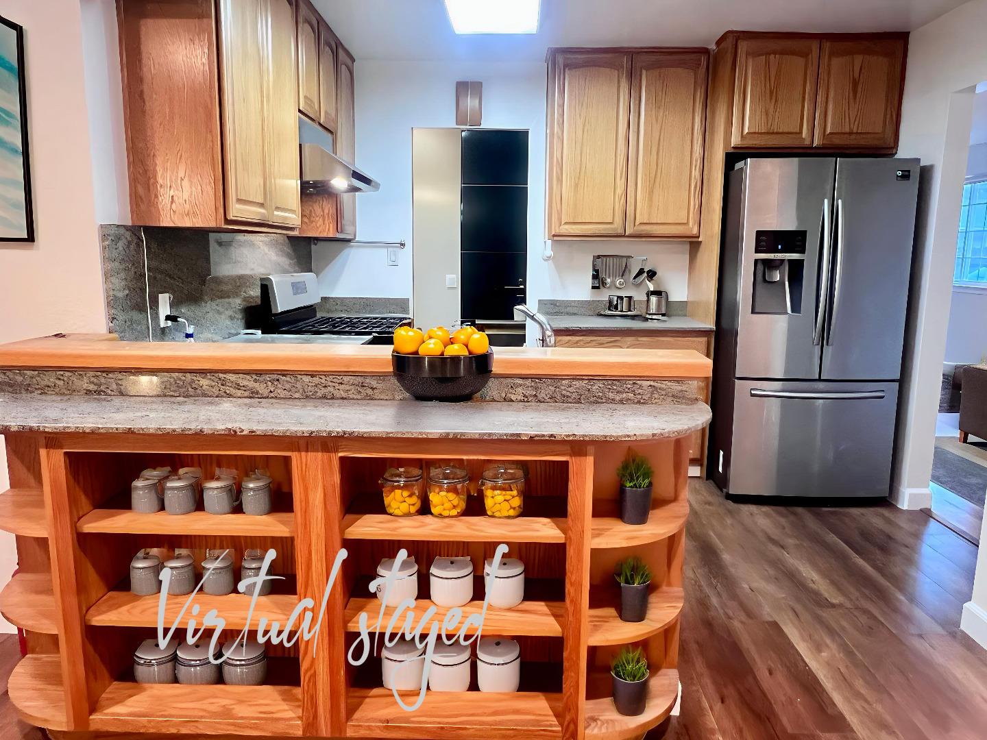 Detail Gallery Image 4 of 24 For 1874 Villa St, Mountain View,  CA 94041 - 7 Beds | 2/5 Baths