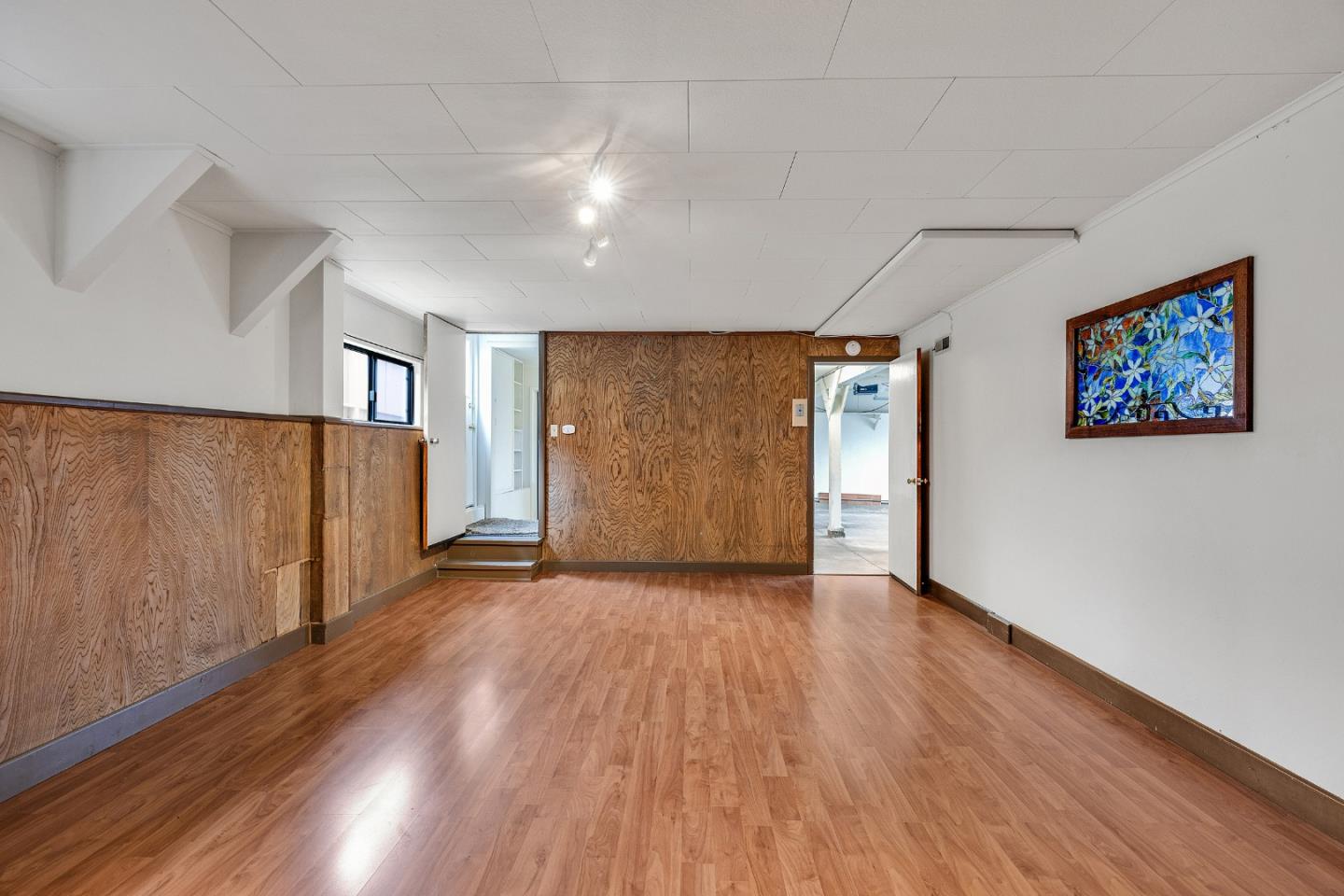 Detail Gallery Image 12 of 22 For 431 Alhambra Rd, South San Francisco,  CA 94080 - 3 Beds | 1 Baths