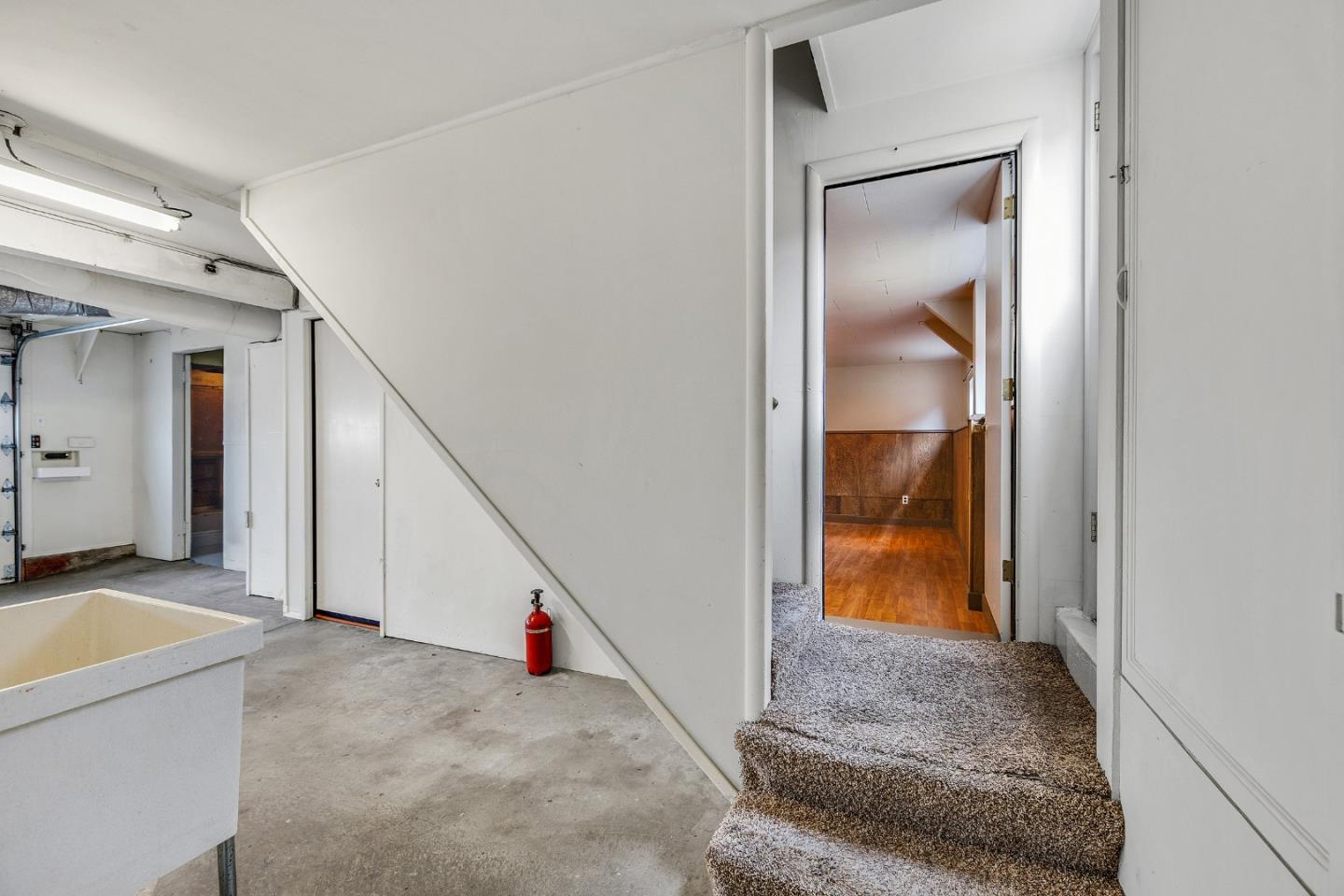 Detail Gallery Image 13 of 22 For 431 Alhambra Rd, South San Francisco,  CA 94080 - 3 Beds | 1 Baths