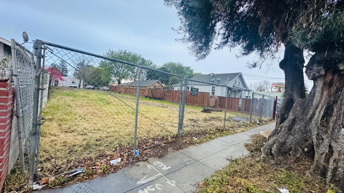 Detail Gallery Image 2 of 2 For 278 Grand Ave, San Jose,  CA 95126 - – Beds | – Baths