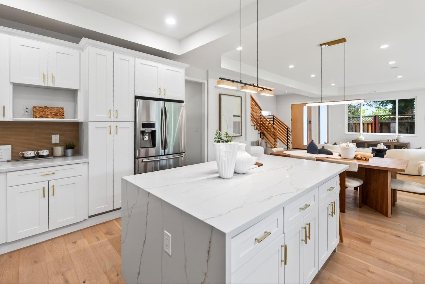 Detail Gallery Image 12 of 49 For 610 Dorset Way, Sunnyvale,  CA 94087 - 5 Beds | 3/1 Baths