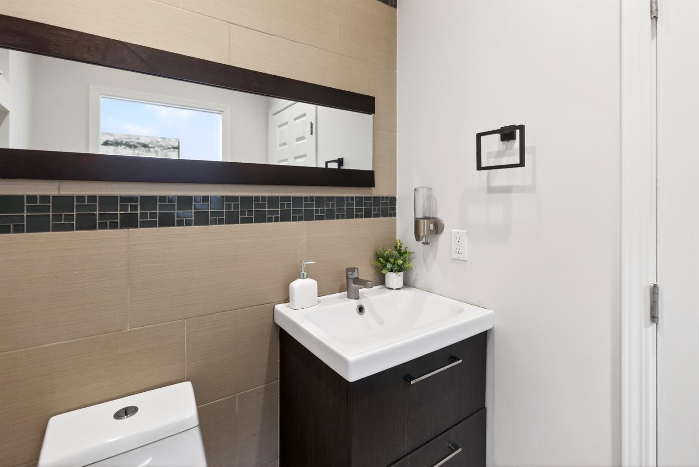 Detail Gallery Image 20 of 49 For 610 Dorset Way, Sunnyvale,  CA 94087 - 5 Beds | 3/1 Baths