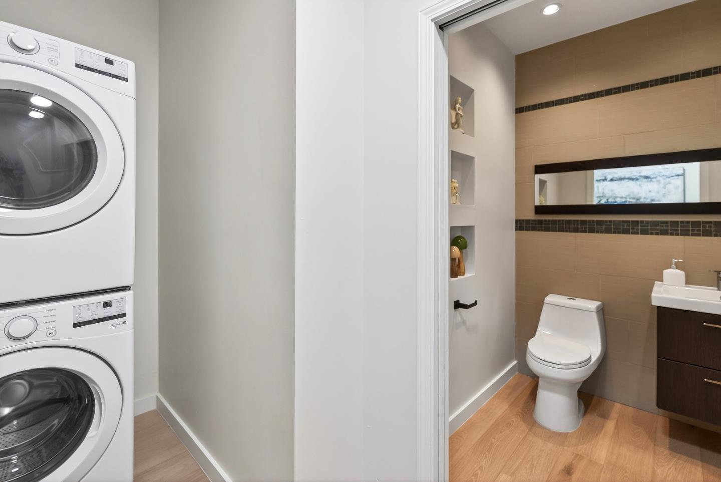 Detail Gallery Image 21 of 49 For 610 Dorset Way, Sunnyvale,  CA 94087 - 5 Beds | 3/1 Baths