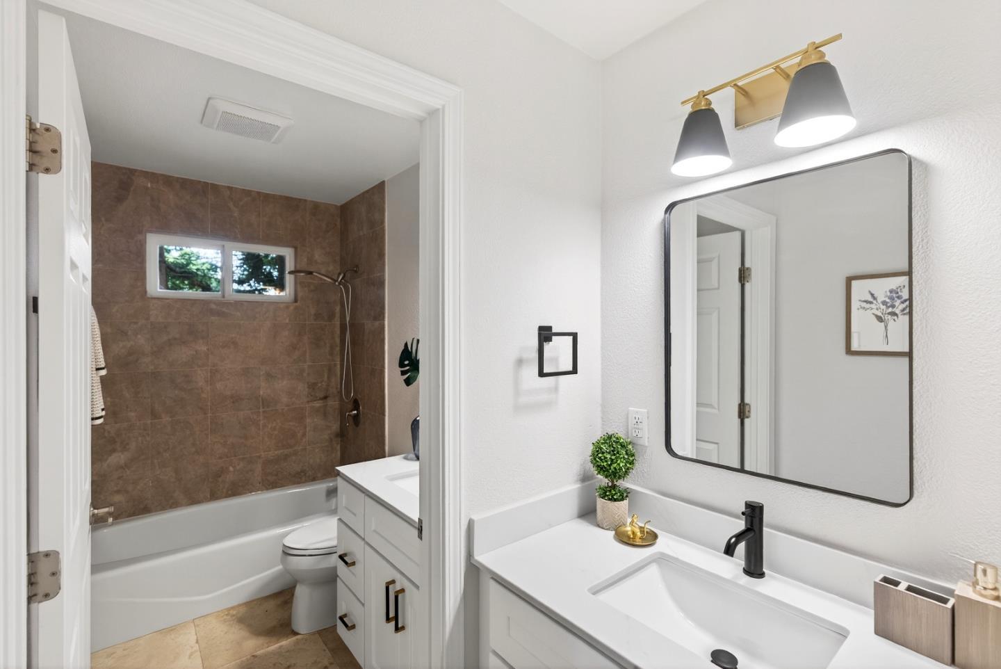 Detail Gallery Image 33 of 49 For 610 Dorset Way, Sunnyvale,  CA 94087 - 5 Beds | 3/1 Baths