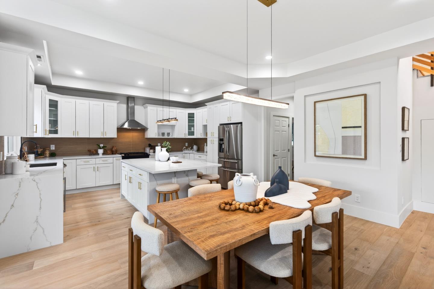 Detail Gallery Image 7 of 49 For 610 Dorset Way, Sunnyvale,  CA 94087 - 5 Beds | 3/1 Baths