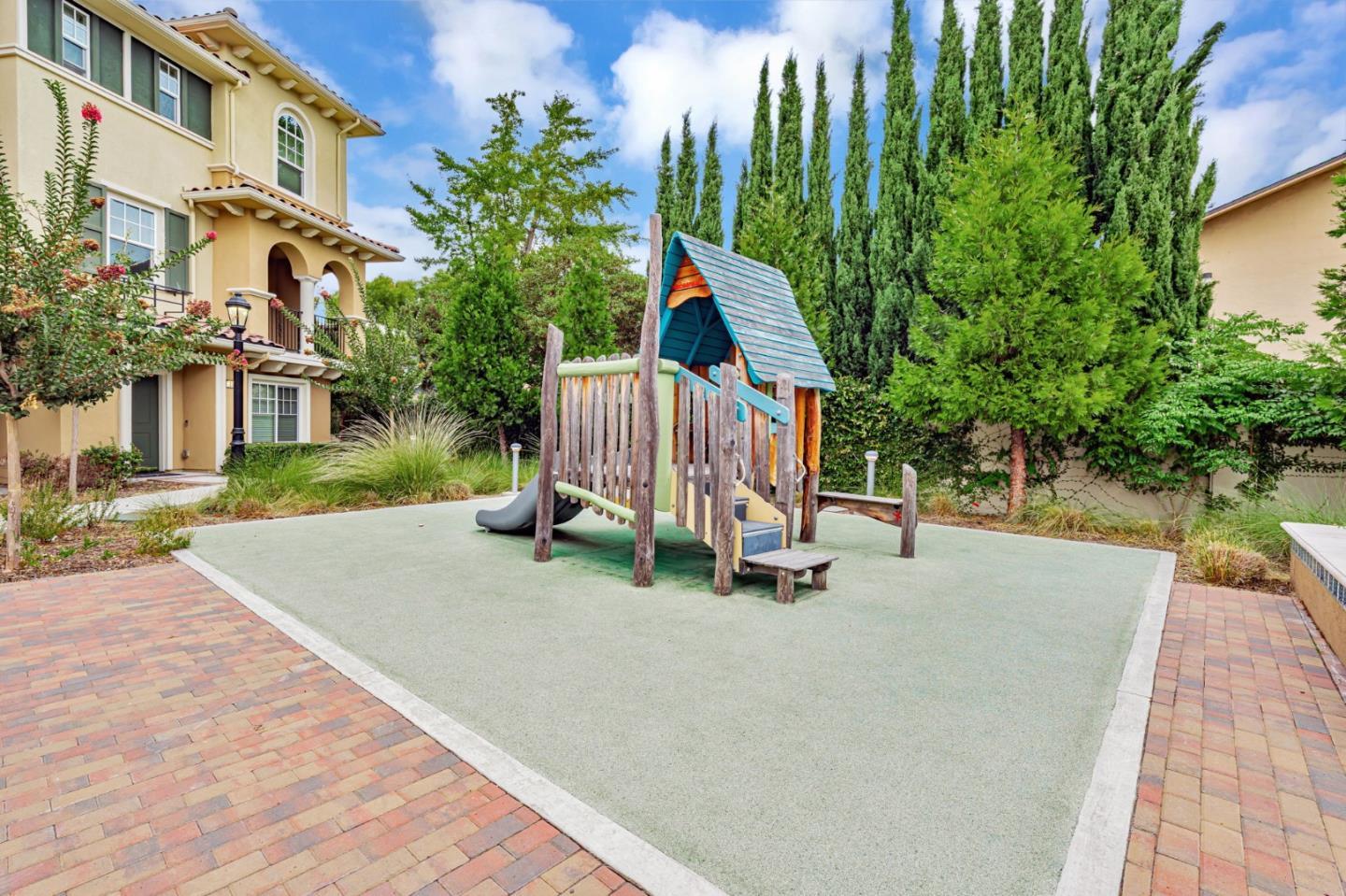 Detail Gallery Image 18 of 19 For 105 Gaia Ter, Sunnyvale,  CA 94089 - 3 Beds | 2/1 Baths