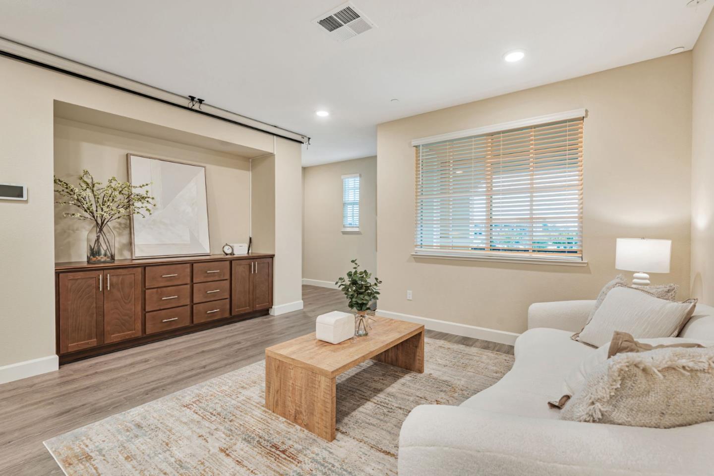 Detail Gallery Image 3 of 19 For 105 Gaia Ter, Sunnyvale,  CA 94089 - 3 Beds | 2/1 Baths