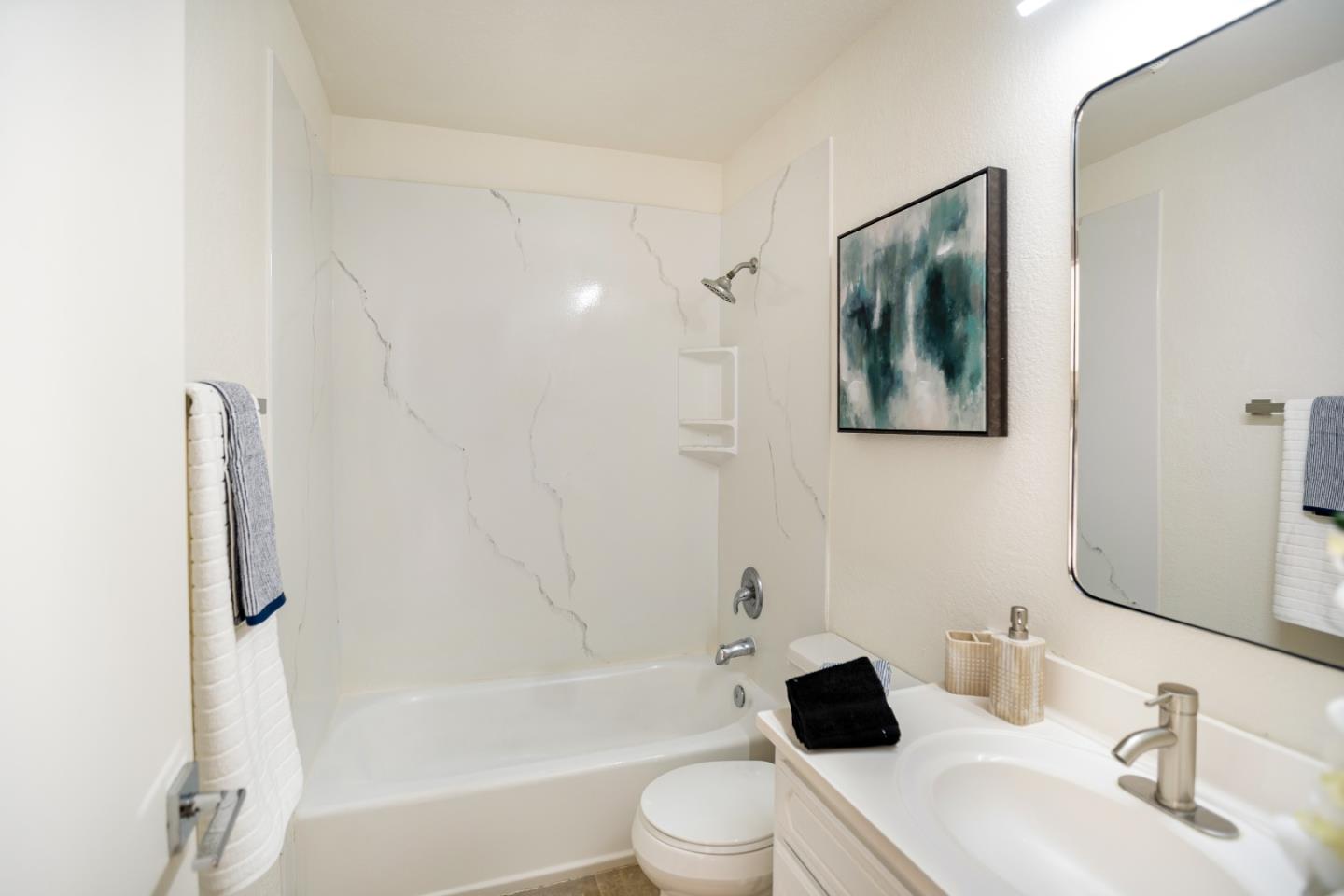 Detail Gallery Image 13 of 23 For 34744 Tuxedo Cmn, Fremont,  CA 94555 - 2 Beds | 1/1 Baths