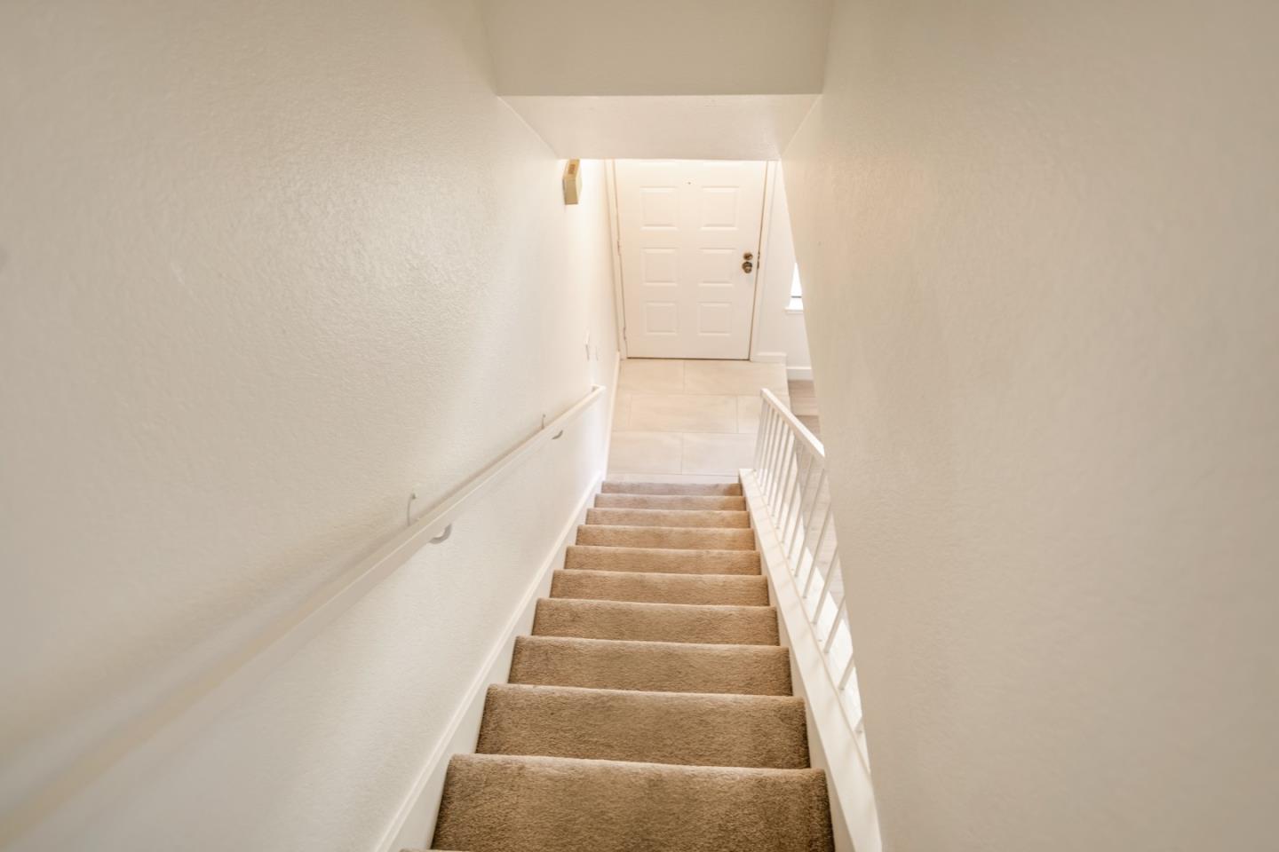 Detail Gallery Image 8 of 23 For 34744 Tuxedo Cmn, Fremont,  CA 94555 - 2 Beds | 1/1 Baths