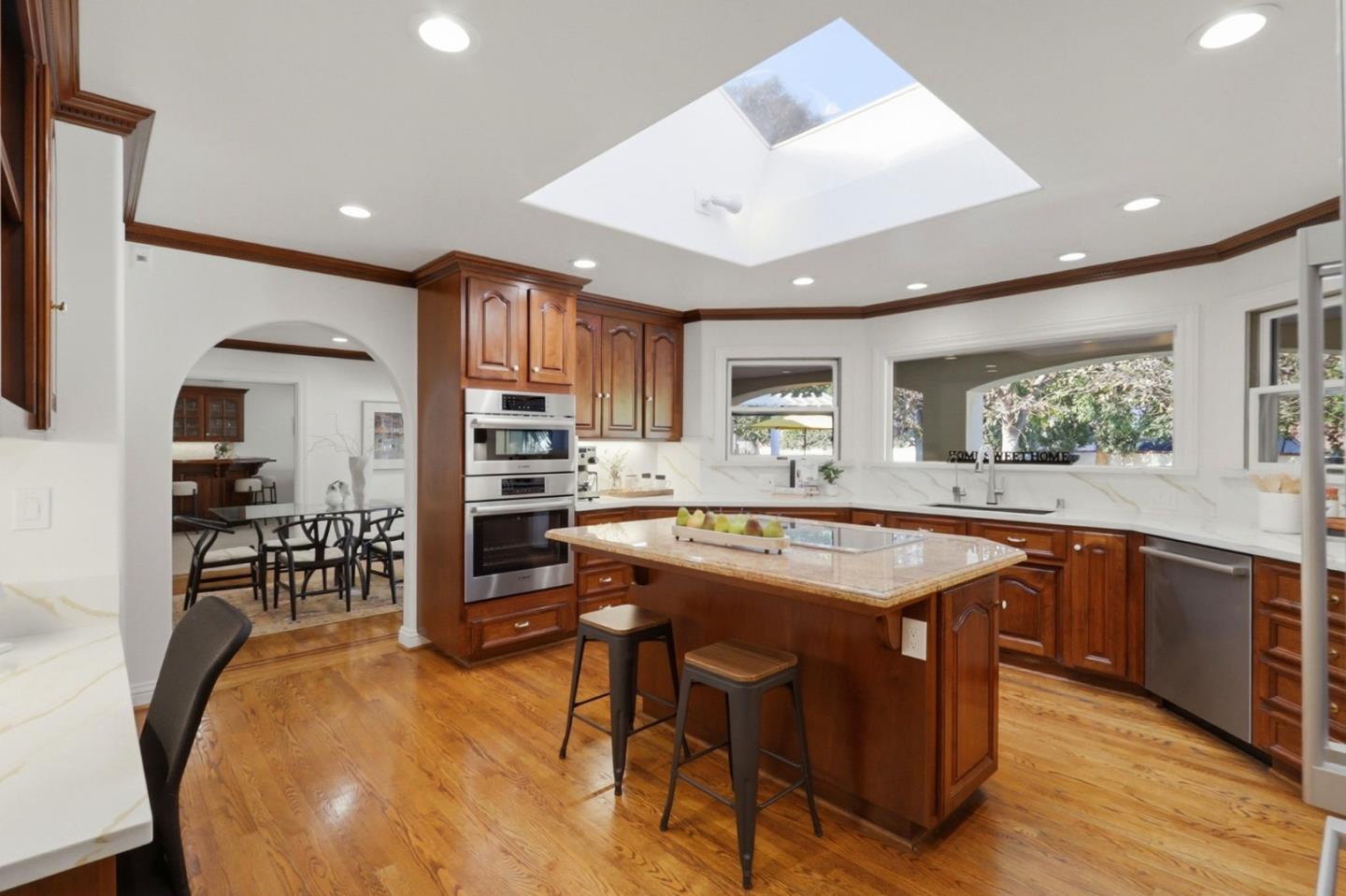 Detail Gallery Image 15 of 94 For 526 Saratoga Ave, Santa Clara,  CA 95050 - 4 Beds | 2/2 Baths