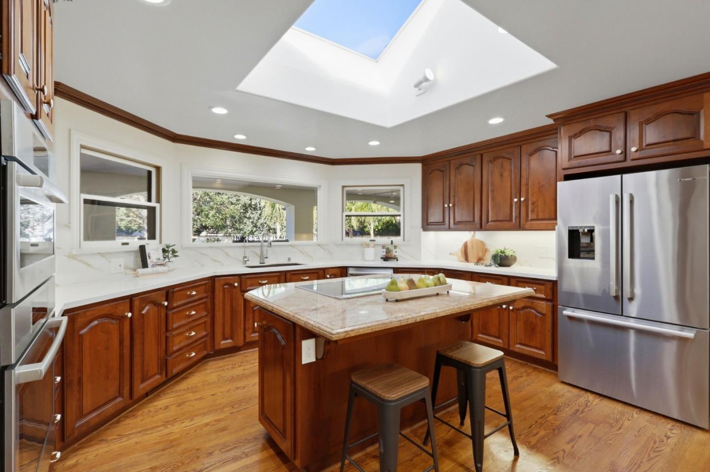 Detail Gallery Image 17 of 94 For 526 Saratoga Ave, Santa Clara,  CA 95050 - 4 Beds | 2/2 Baths