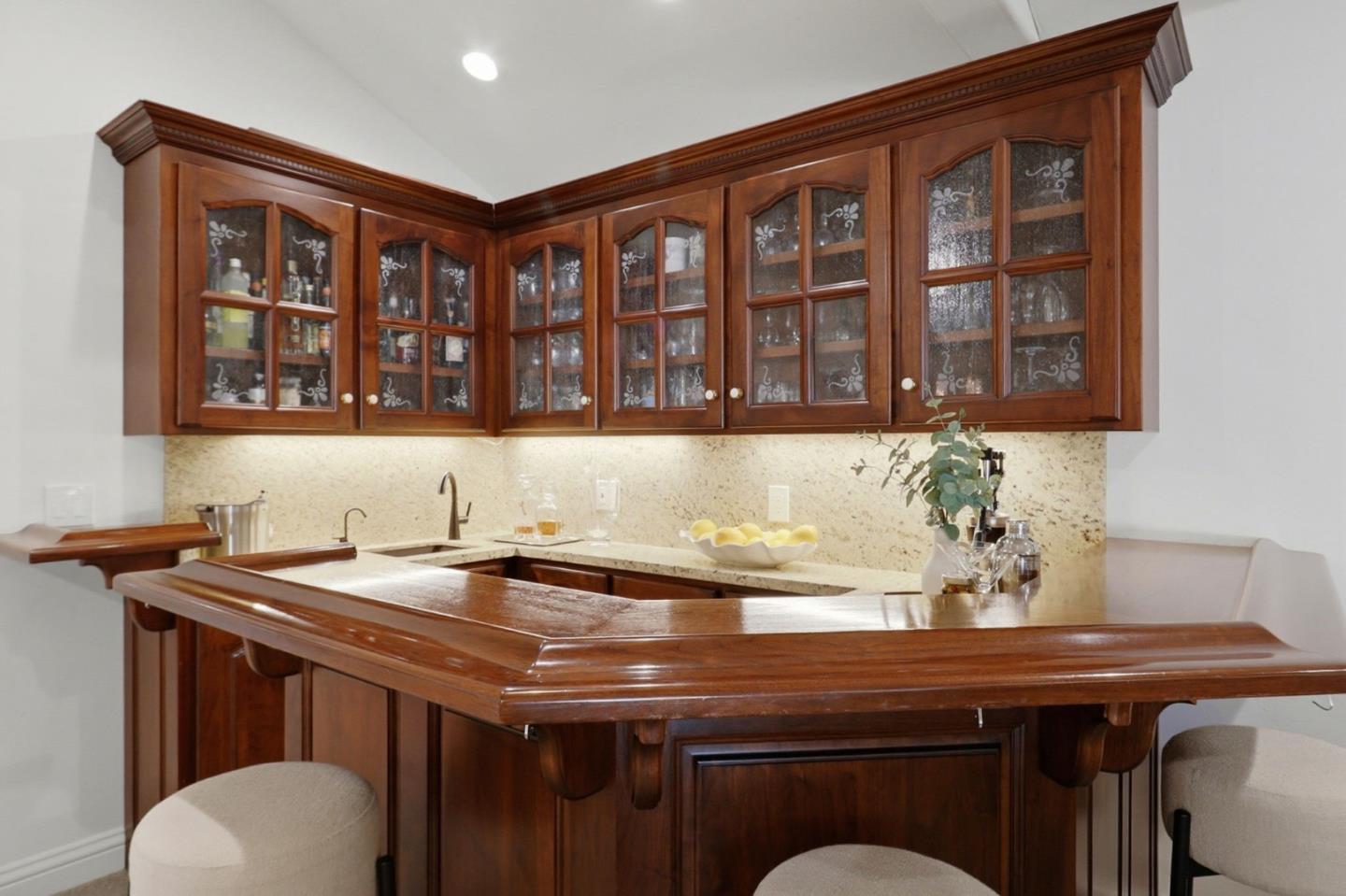 Detail Gallery Image 24 of 94 For 526 Saratoga Ave, Santa Clara,  CA 95050 - 4 Beds | 2/2 Baths