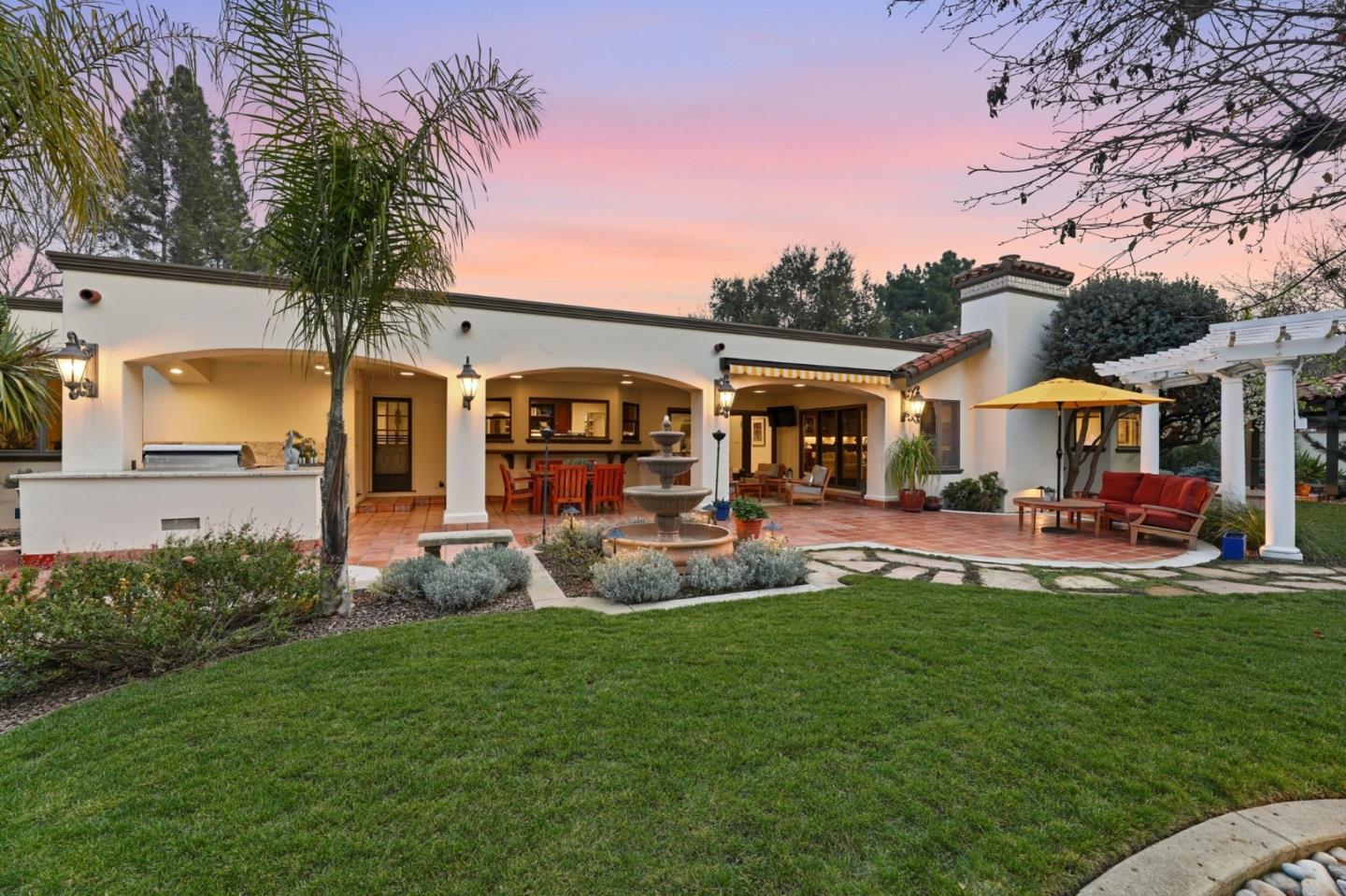 Detail Gallery Image 3 of 94 For 526 Saratoga Ave, Santa Clara,  CA 95050 - 4 Beds | 2/2 Baths