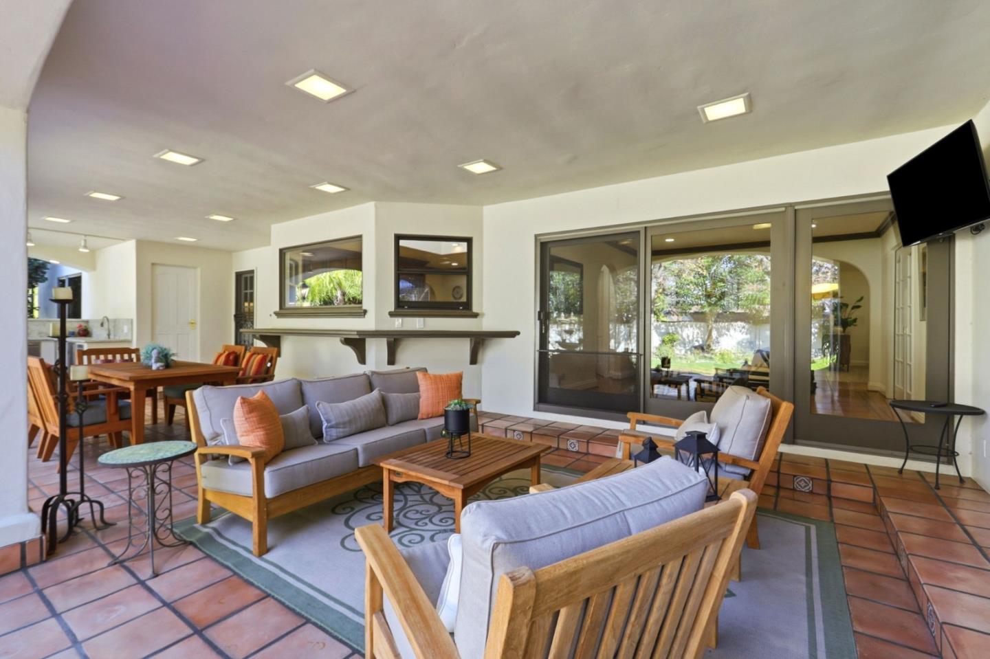 Detail Gallery Image 53 of 94 For 526 Saratoga Ave, Santa Clara,  CA 95050 - 4 Beds | 2/2 Baths