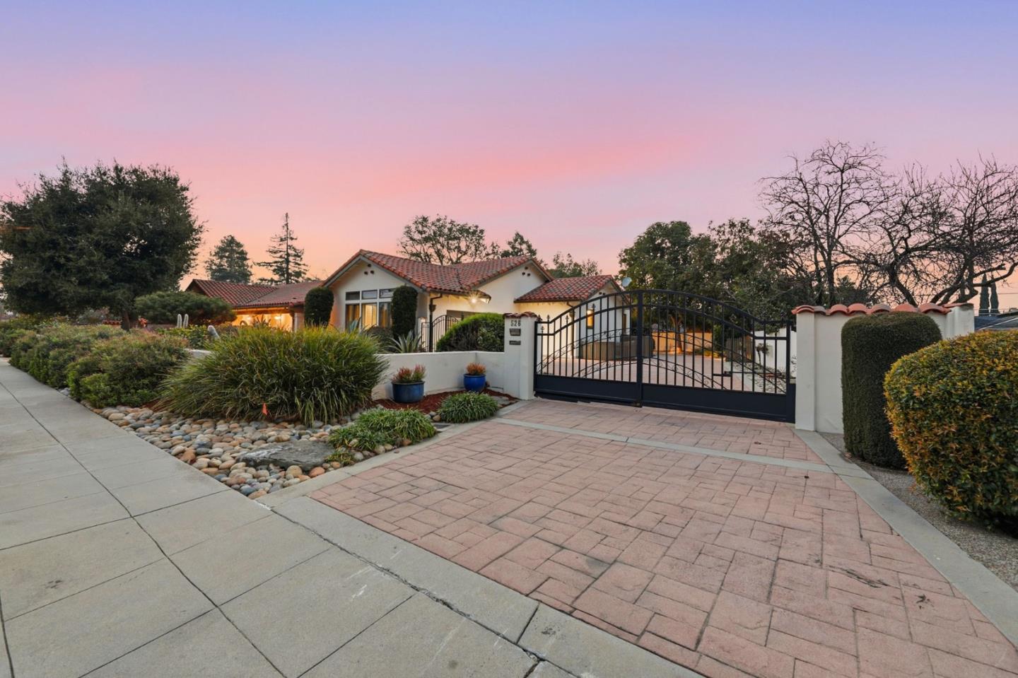 Detail Gallery Image 77 of 94 For 526 Saratoga Ave, Santa Clara,  CA 95050 - 4 Beds | 2/2 Baths