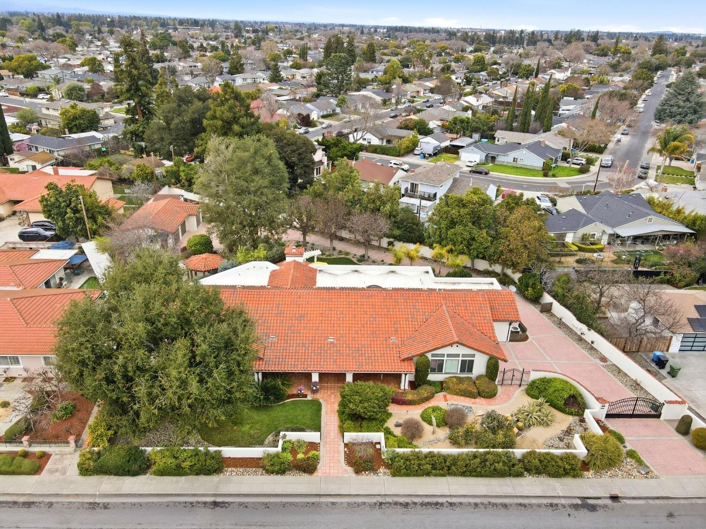 Detail Gallery Image 88 of 94 For 526 Saratoga Ave, Santa Clara,  CA 95050 - 4 Beds | 2/2 Baths