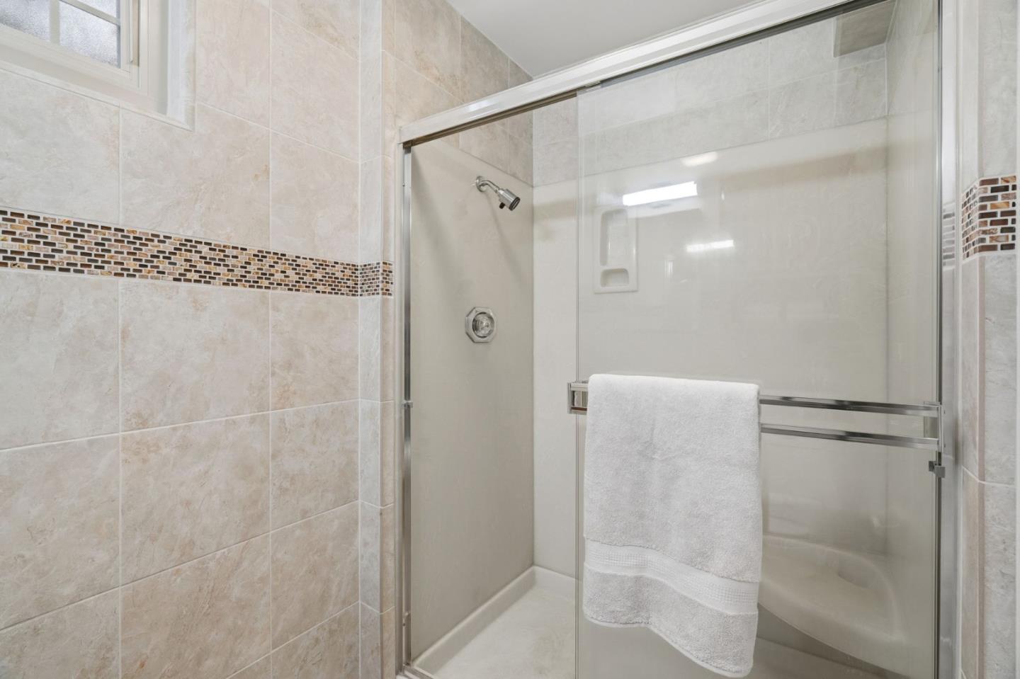 Detail Gallery Image 25 of 45 For 1554 Queenstown Ct, Sunnyvale,  CA 94087 - 4 Beds | 3/1 Baths