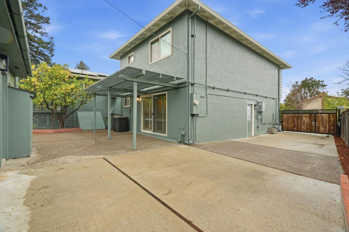 Detail Gallery Image 32 of 45 For 1554 Queenstown Ct, Sunnyvale,  CA 94087 - 4 Beds | 3/1 Baths