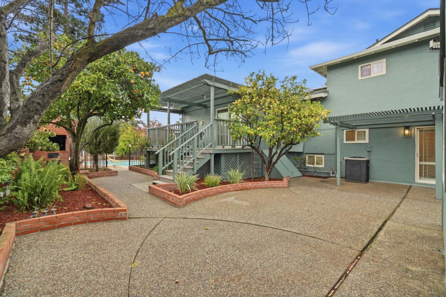 Detail Gallery Image 33 of 45 For 1554 Queenstown Ct, Sunnyvale,  CA 94087 - 4 Beds | 3/1 Baths