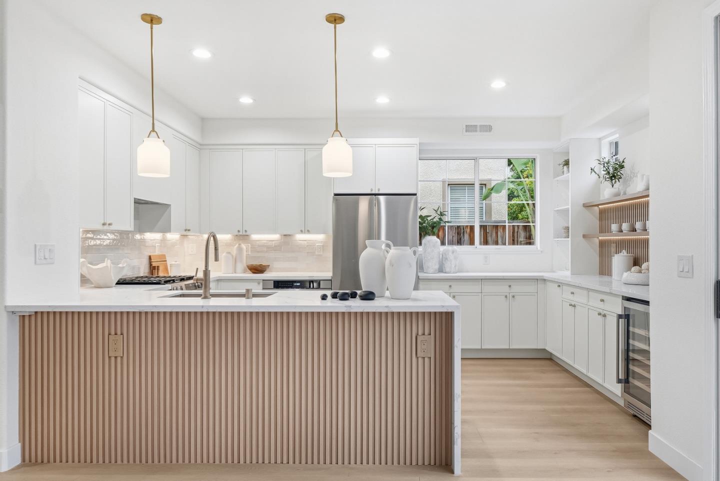 Detail Gallery Image 23 of 64 For 2868 Hemlock Ave, San Jose,  CA 95128 - 5 Beds | 3 Baths