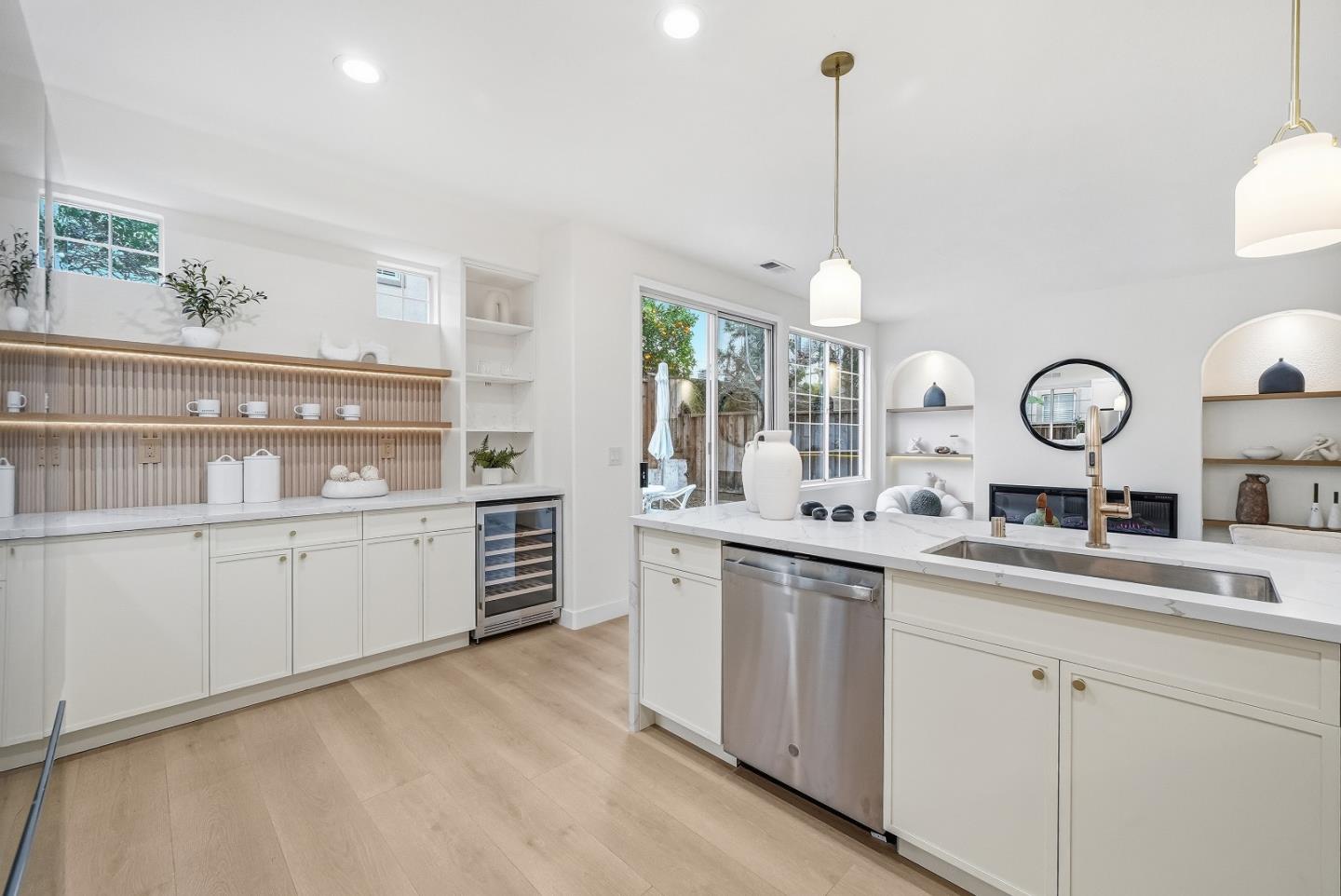 Detail Gallery Image 26 of 64 For 2868 Hemlock Ave, San Jose,  CA 95128 - 5 Beds | 3 Baths