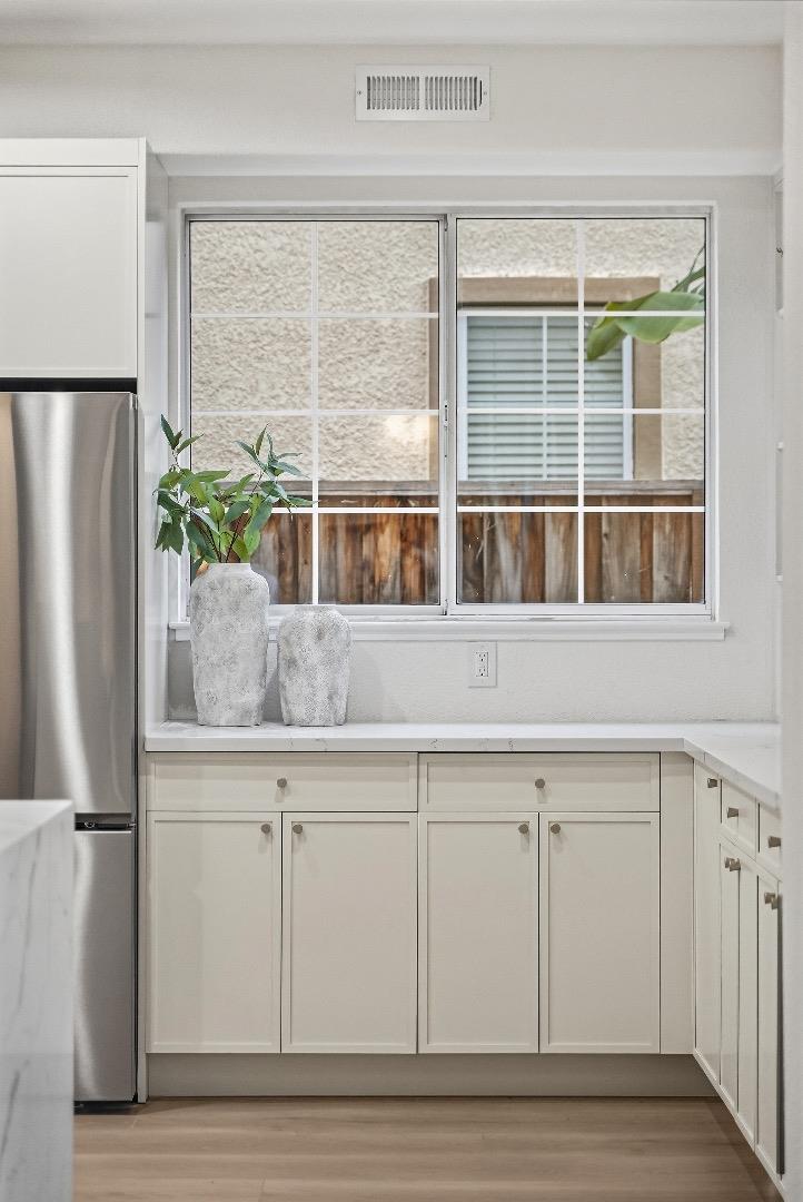 Detail Gallery Image 30 of 64 For 2868 Hemlock Ave, San Jose,  CA 95128 - 5 Beds | 3 Baths