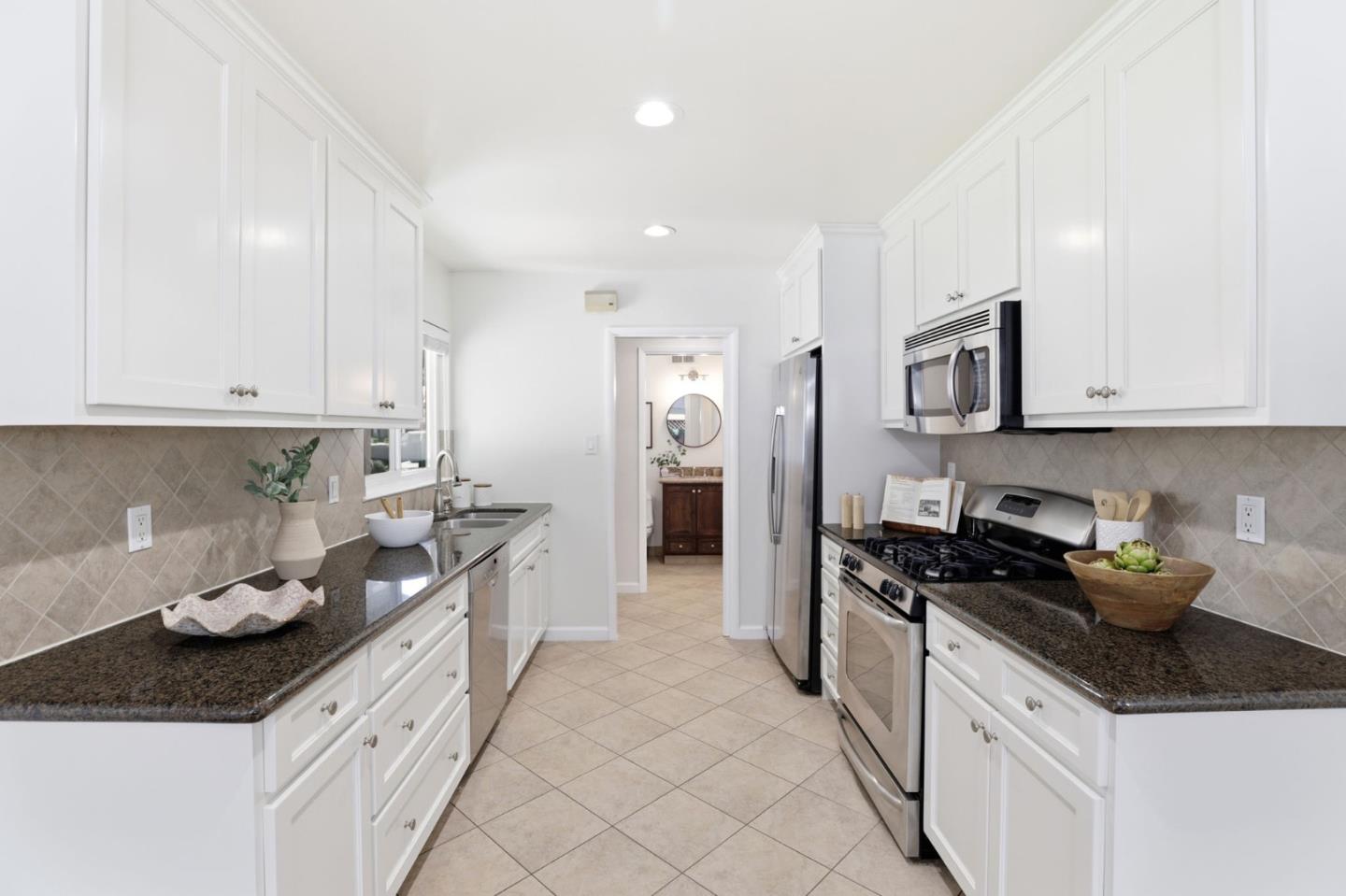 Detail Gallery Image 10 of 35 For 2321 Rosita Ave, Santa Clara,  CA 95050 - 3 Beds | 2 Baths