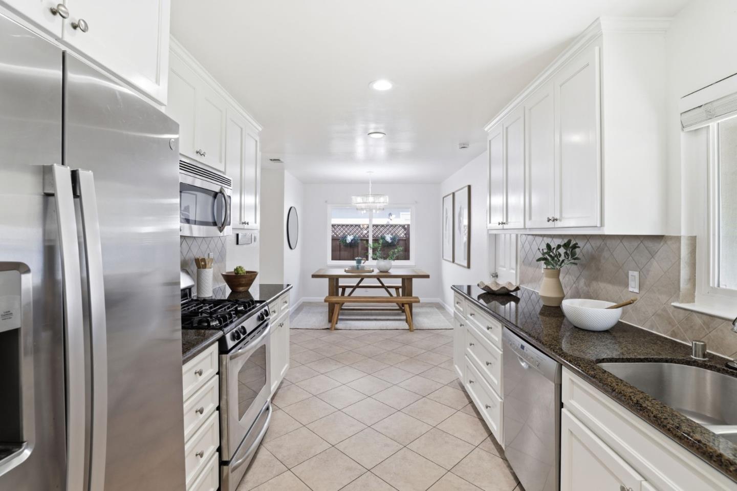 Detail Gallery Image 4 of 35 For 2321 Rosita Ave, Santa Clara,  CA 95050 - 3 Beds | 2 Baths