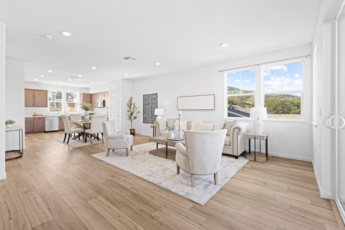 Detail Gallery Image 15 of 56 For 1387 Ores Way, Gilroy,  CA 95020 - 3 Beds | 2/2 Baths