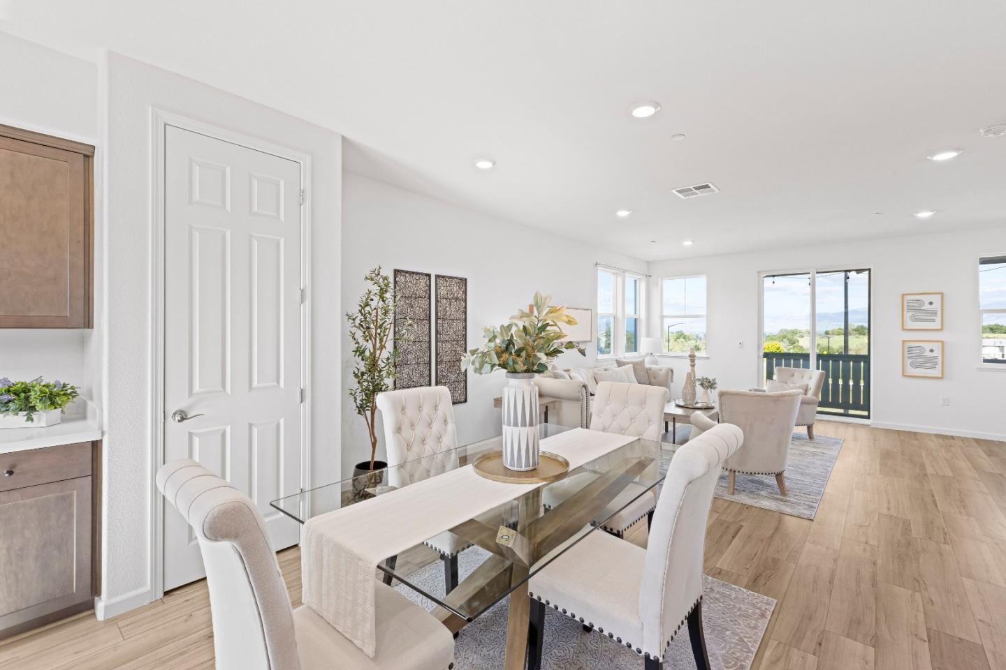 Detail Gallery Image 18 of 56 For 1387 Ores Way, Gilroy,  CA 95020 - 3 Beds | 2/2 Baths