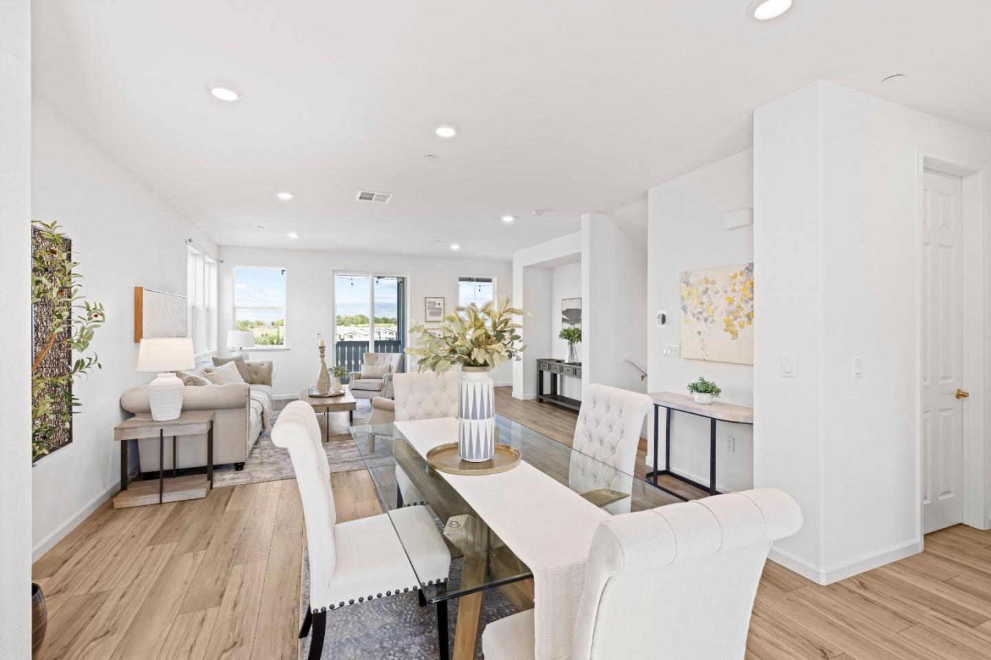 Detail Gallery Image 19 of 56 For 1387 Ores Way, Gilroy,  CA 95020 - 3 Beds | 2/2 Baths