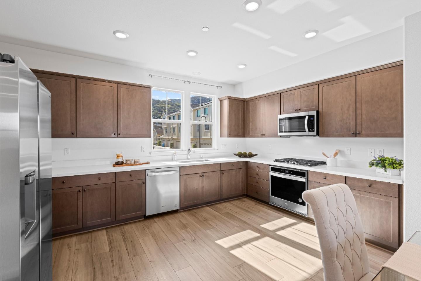 Detail Gallery Image 20 of 56 For 1387 Ores Way, Gilroy,  CA 95020 - 3 Beds | 2/2 Baths