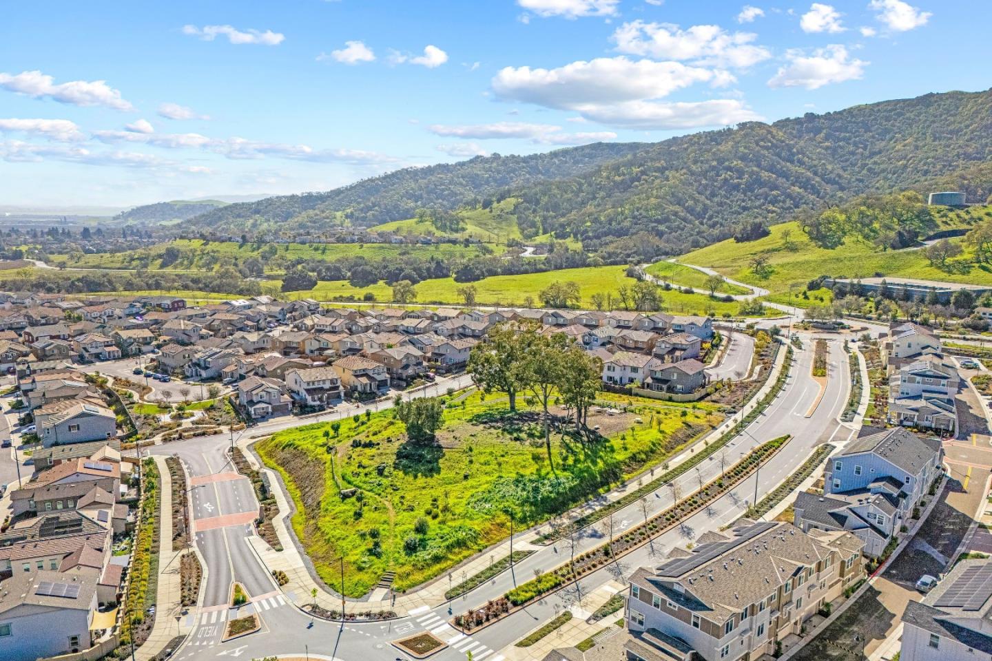 Detail Gallery Image 46 of 56 For 1387 Ores Way, Gilroy,  CA 95020 - 3 Beds | 2/2 Baths