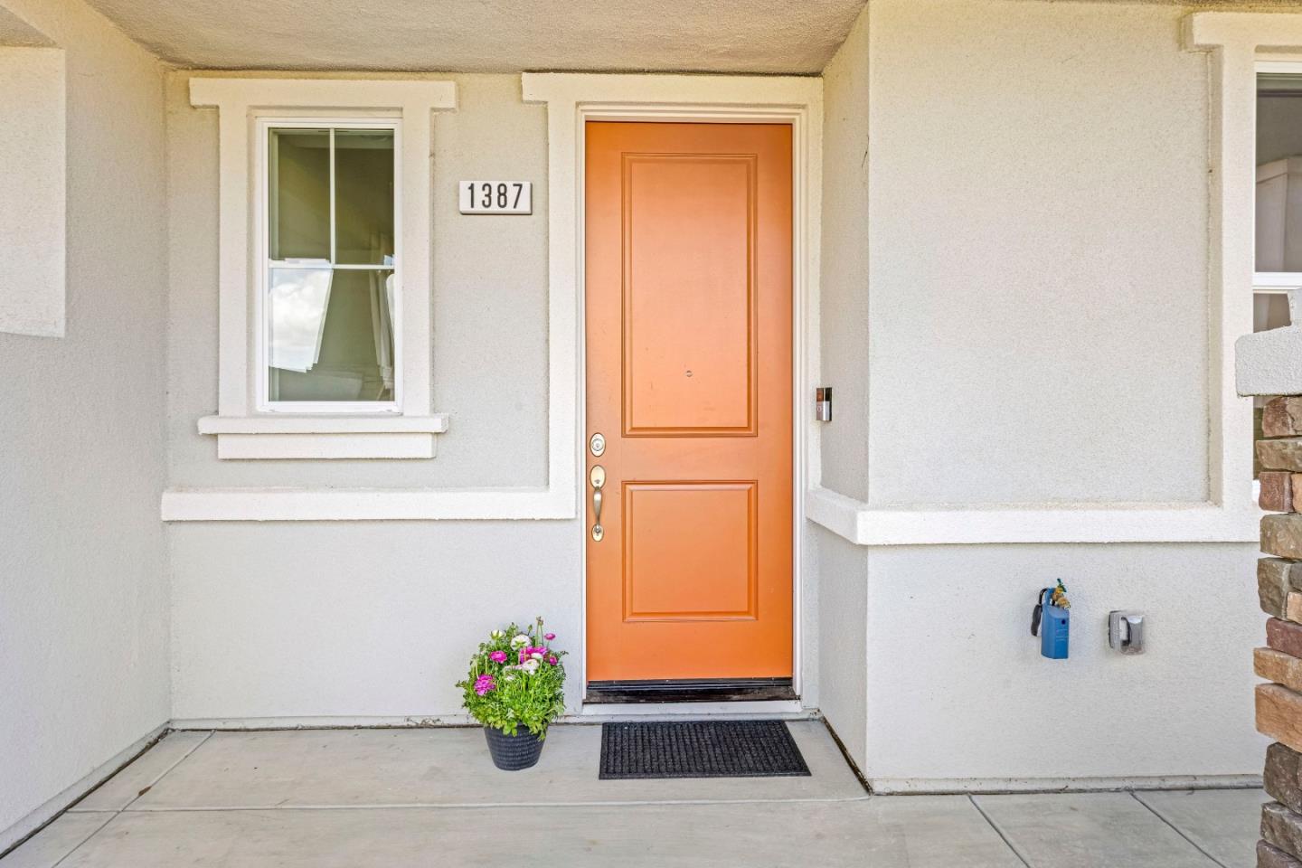 Detail Gallery Image 6 of 56 For 1387 Ores Way, Gilroy,  CA 95020 - 3 Beds | 2/2 Baths