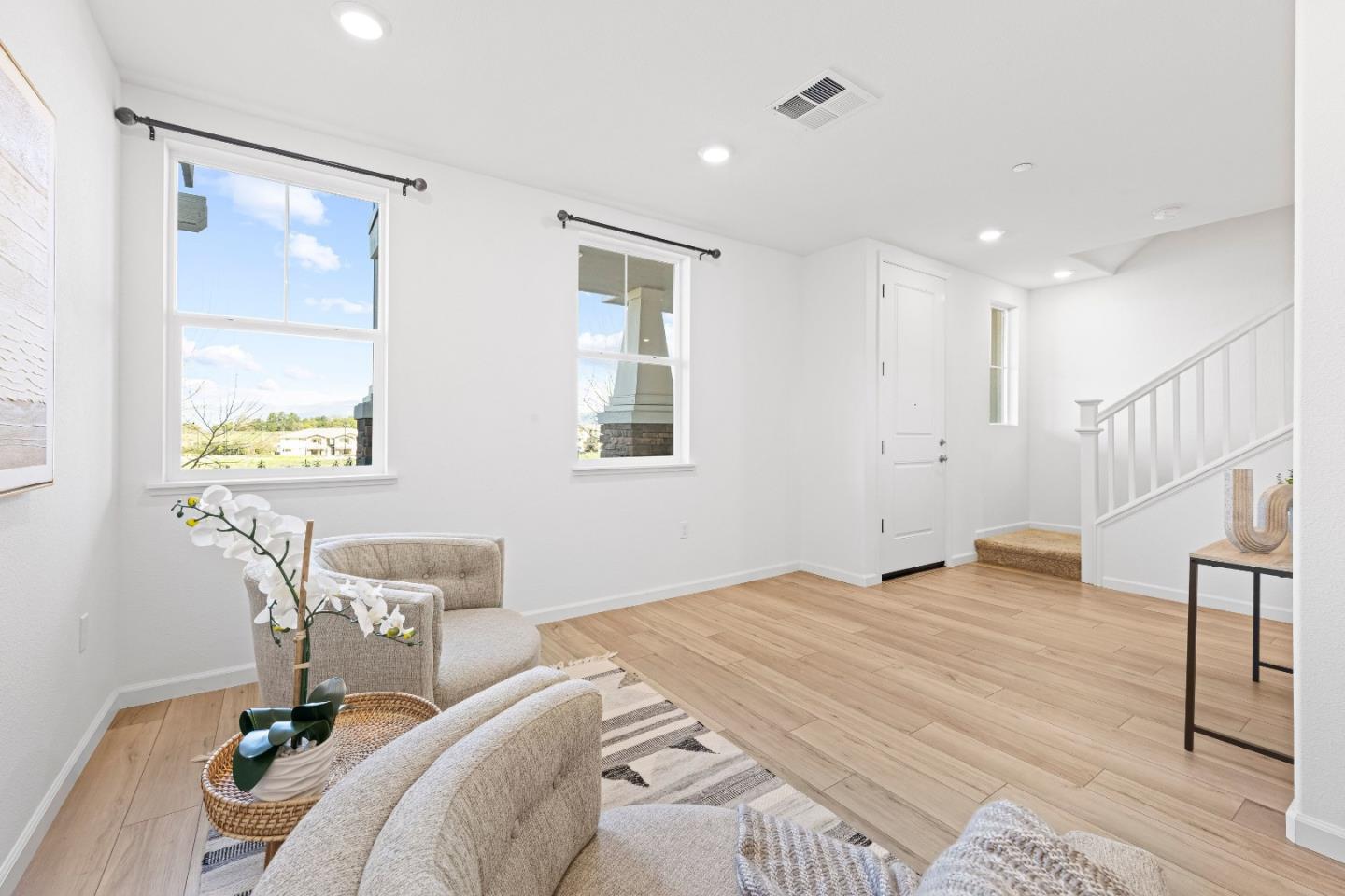 Detail Gallery Image 8 of 56 For 1387 Ores Way, Gilroy,  CA 95020 - 3 Beds | 2/2 Baths