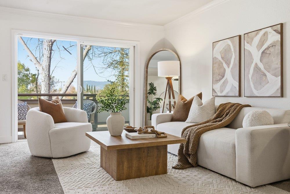 Detail Gallery Image 2 of 37 For 565 W Latimer Ave, Campbell,  CA 95008 - 2 Beds | 2 Baths