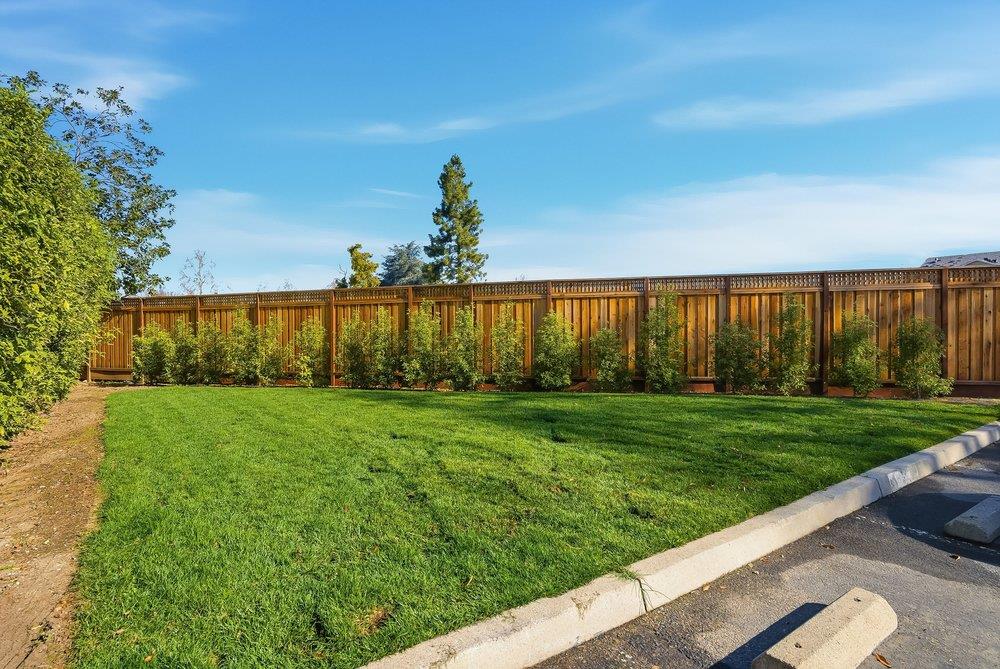 Detail Gallery Image 32 of 37 For 565 W Latimer Ave, Campbell,  CA 95008 - 2 Beds | 2 Baths