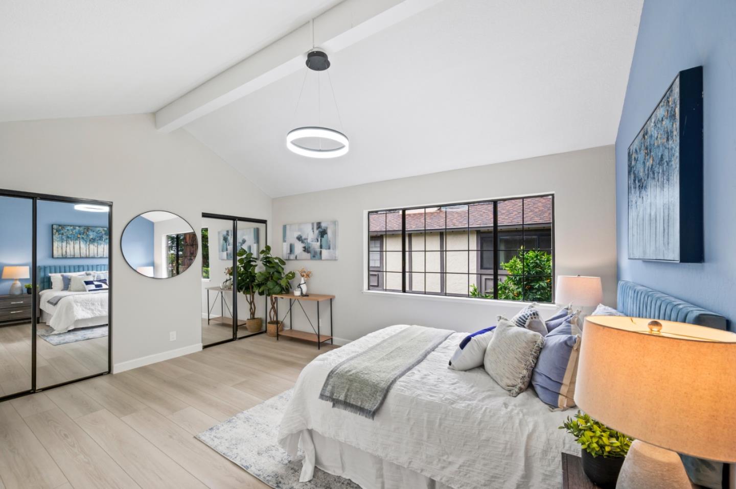 Detail Gallery Image 11 of 23 For 1203 Hollenbeck Ave, Sunnyvale,  CA 94087 - 2 Beds | 2/1 Baths