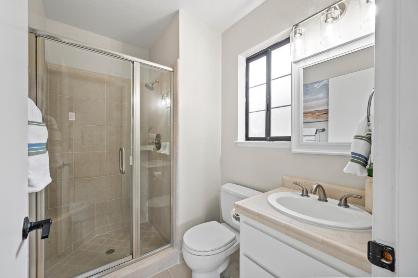 Detail Gallery Image 14 of 23 For 1203 Hollenbeck Ave, Sunnyvale,  CA 94087 - 2 Beds | 2/1 Baths