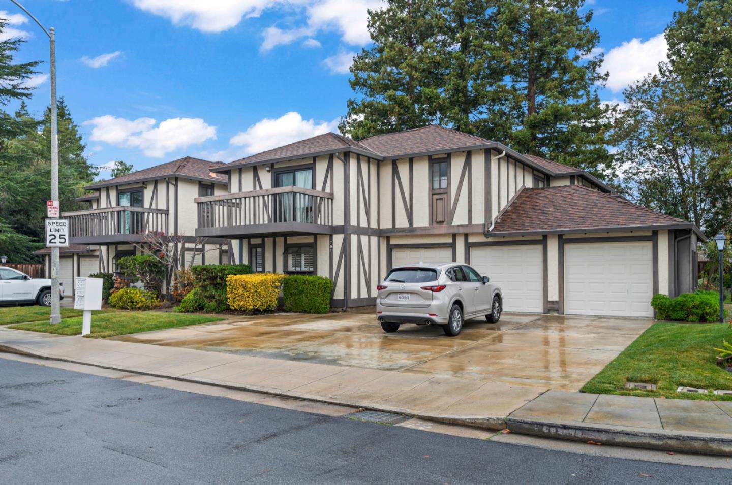 Detail Gallery Image 21 of 23 For 1203 Hollenbeck Ave, Sunnyvale,  CA 94087 - 2 Beds | 2/1 Baths