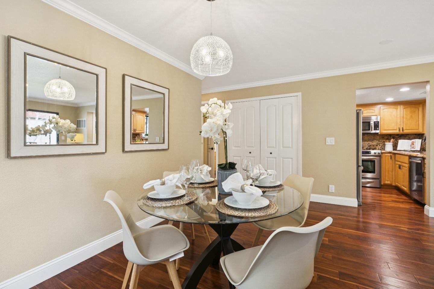 Detail Gallery Image 11 of 37 For 712 San Conrado Ter #4,  Sunnyvale,  CA 94085 - 2 Beds | 2 Baths