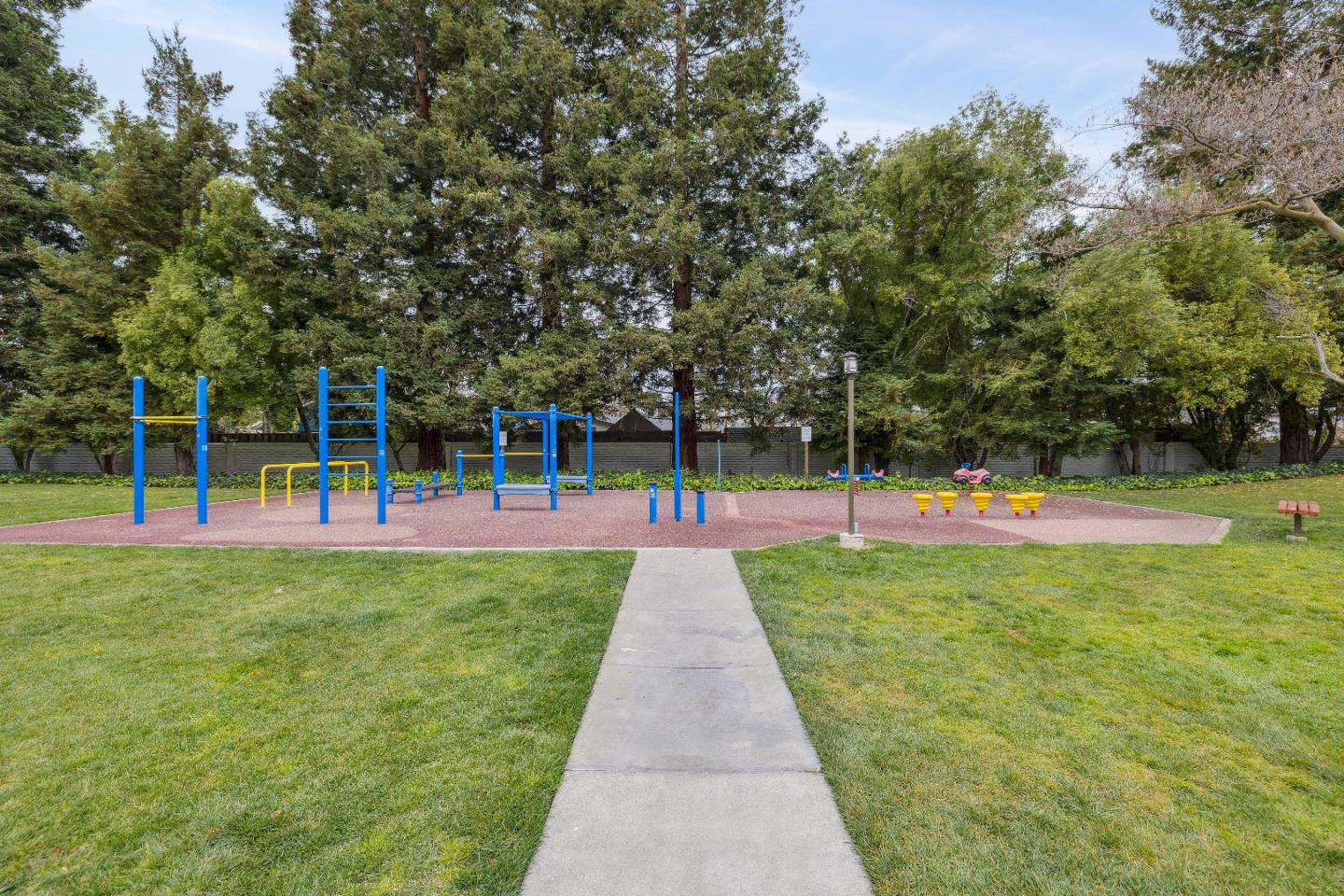 Detail Gallery Image 33 of 37 For 712 San Conrado Ter #4,  Sunnyvale,  CA 94085 - 2 Beds | 2 Baths