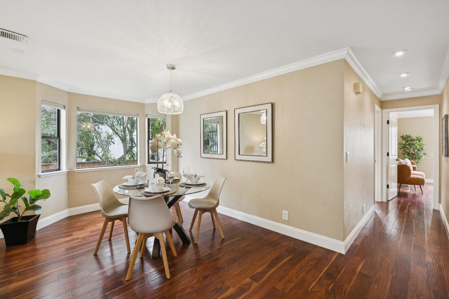 Detail Gallery Image 8 of 37 For 712 San Conrado Ter #4,  Sunnyvale,  CA 94085 - 2 Beds | 2 Baths