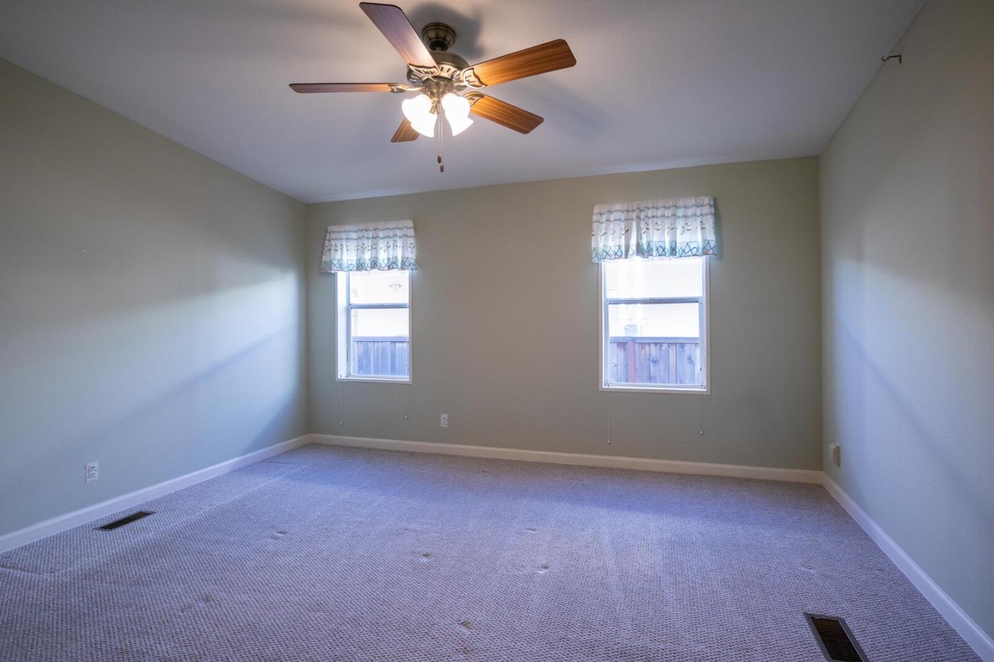 Detail Gallery Image 18 of 52 For 275 Burnett Ave #156,  Morgan Hill,  CA 95037 - 3 Beds | 2 Baths