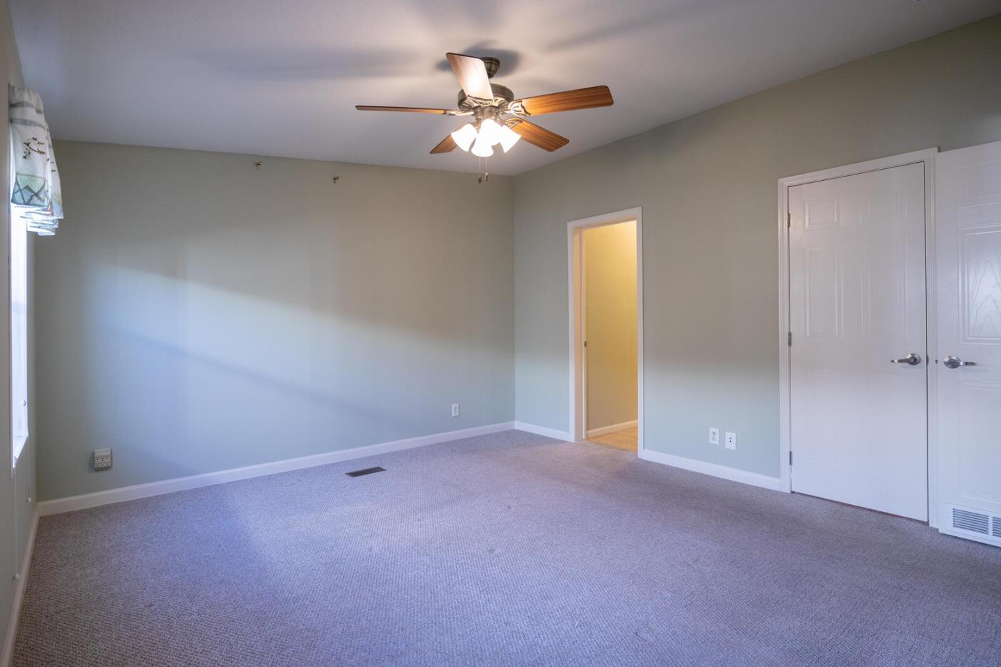 Detail Gallery Image 19 of 52 For 275 Burnett Ave #156,  Morgan Hill,  CA 95037 - 3 Beds | 2 Baths