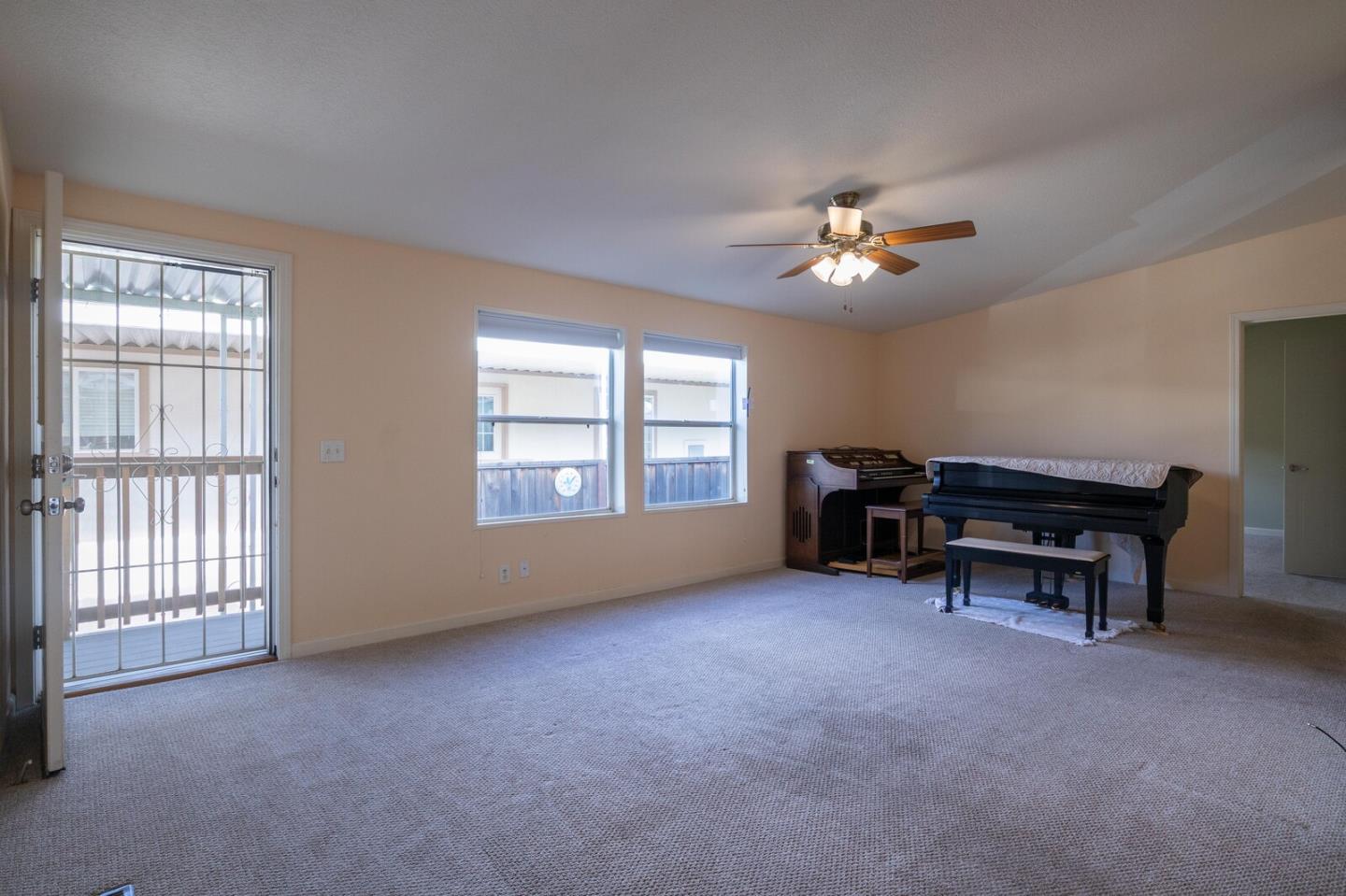 Detail Gallery Image 8 of 52 For 275 Burnett Ave #156,  Morgan Hill,  CA 95037 - 3 Beds | 2 Baths