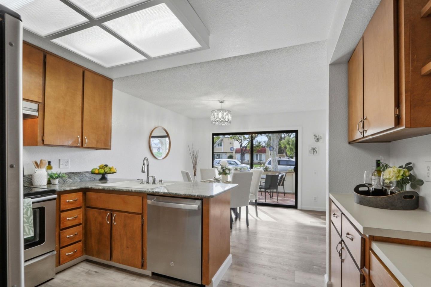 Detail Gallery Image 11 of 27 For 428 Colony Cove Dr, San Jose,  CA 95123 - 3 Beds | 1/1 Baths