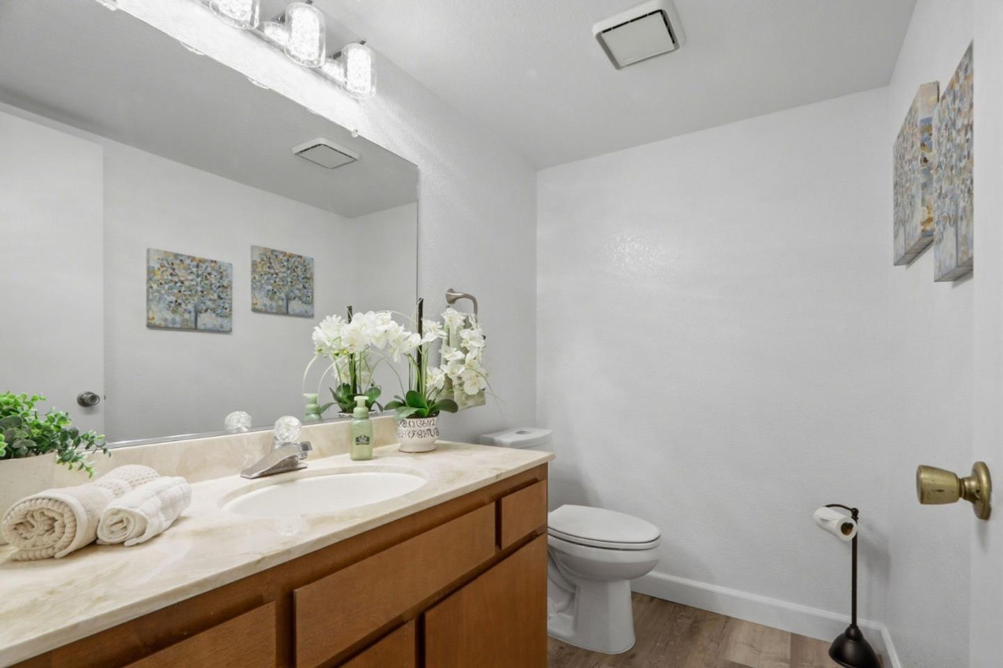 Detail Gallery Image 14 of 27 For 428 Colony Cove Dr, San Jose,  CA 95123 - 3 Beds | 1/1 Baths