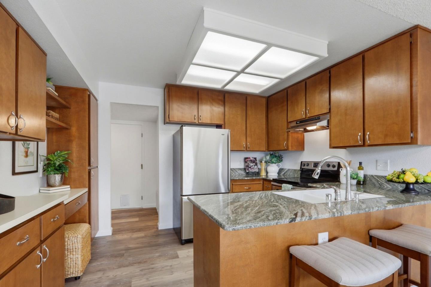 Detail Gallery Image 8 of 27 For 428 Colony Cove Dr, San Jose,  CA 95123 - 3 Beds | 1/1 Baths